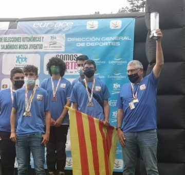Podium-1
